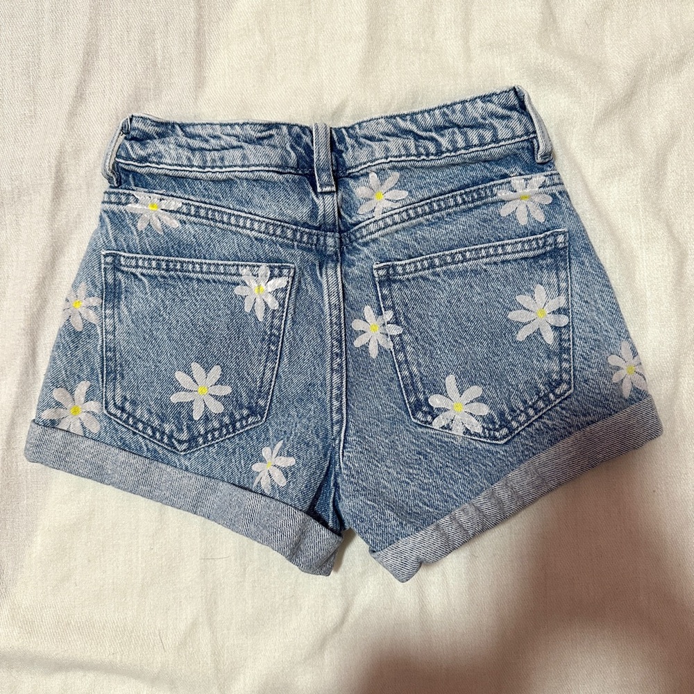 PacSun Blue Denim Women Shorts with Daisy Print Size 22 - Picture 4 of 4